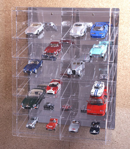 Vitrine speziell für 24 lange (bis26,5cm) SLOTCARS