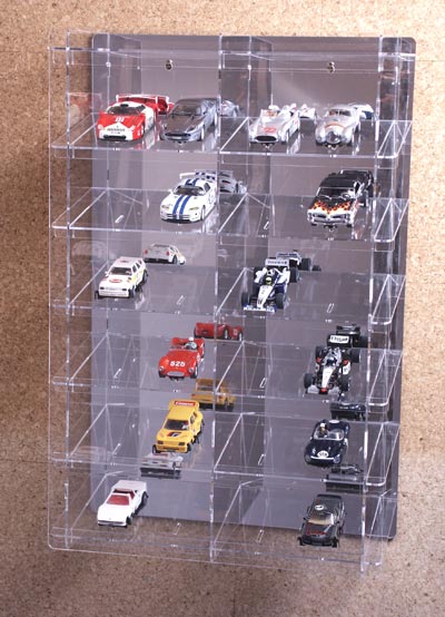 Vitrine für 24 SLOTCARS